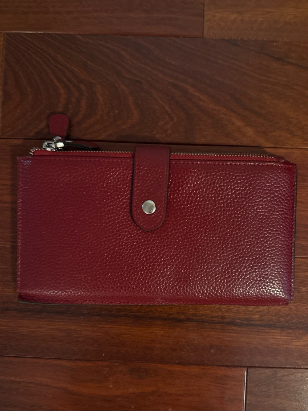 Red Pebbled Leather Wallet Organizer 22 Slot Card Case Zip Side Pockets